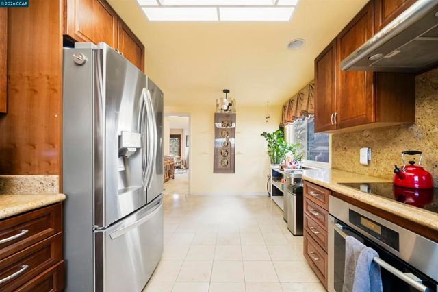 613 Chardonnay Dr, Fremont, CA 94539