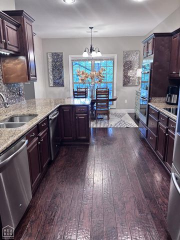 4910 Peachtree Avenue, Jonesboro, AR 72405