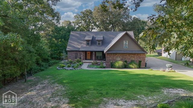 4910 Peachtree Avenue, Jonesboro, AR 72405