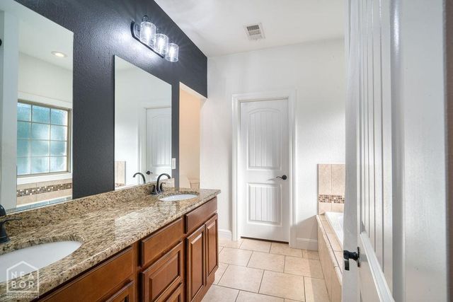 4910 Peachtree Avenue, Jonesboro, AR 72405