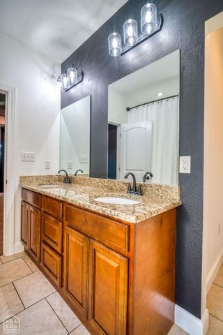 4910 Peachtree Avenue, Jonesboro, AR 72405