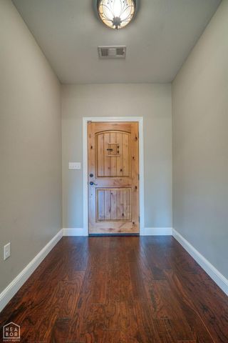 4910 Peachtree Avenue, Jonesboro, AR 72405