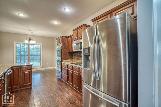 4910 Peachtree Avenue, Jonesboro, AR 72405