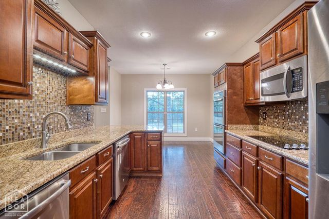 4910 Peachtree Avenue, Jonesboro, AR 72405