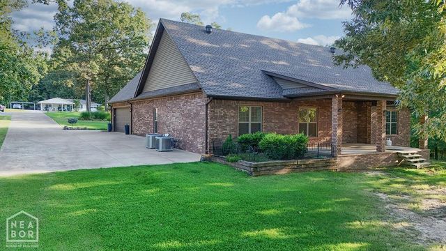 4910 Peachtree Avenue, Jonesboro, AR 72405