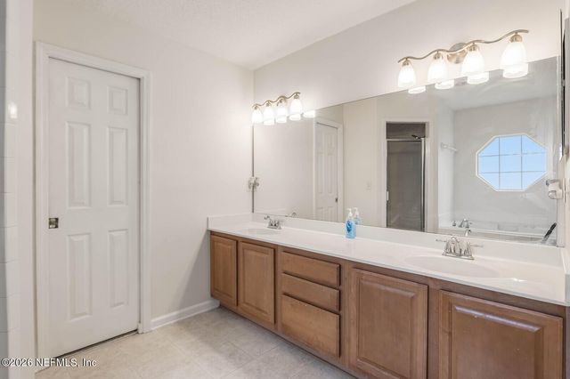 652 SPANISH WELLS Road, Jacksonville, FL 32218