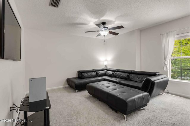 652 SPANISH WELLS Road, Jacksonville, FL 32218