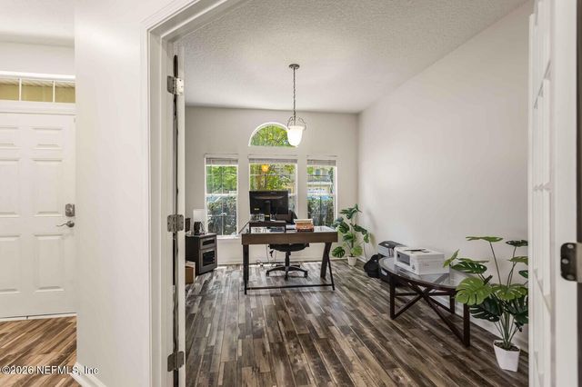652 SPANISH WELLS Road, Jacksonville, FL 32218