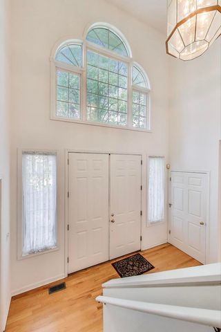 4 Mulberry Drive, Hawthorn Woods, IL 60047