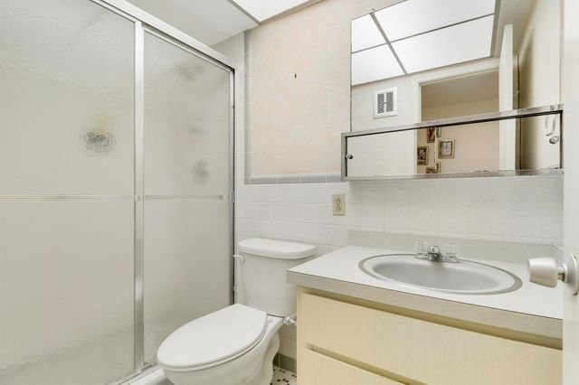 331 Tequesta Drive 212, Tequesta, FL 33469