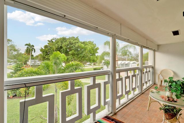 331 Tequesta Drive 212, Tequesta, FL 33469