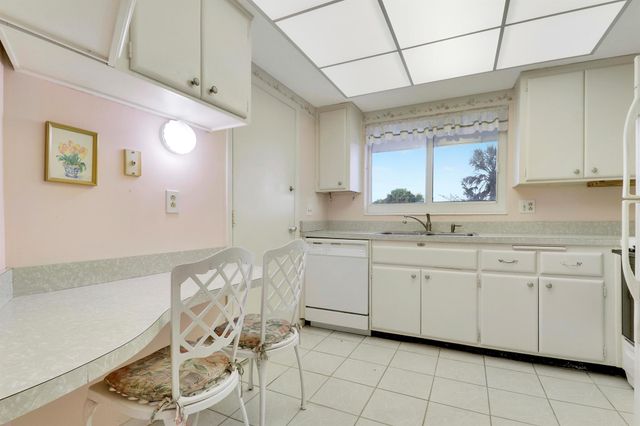 331 Tequesta Drive 212, Tequesta, FL 33469