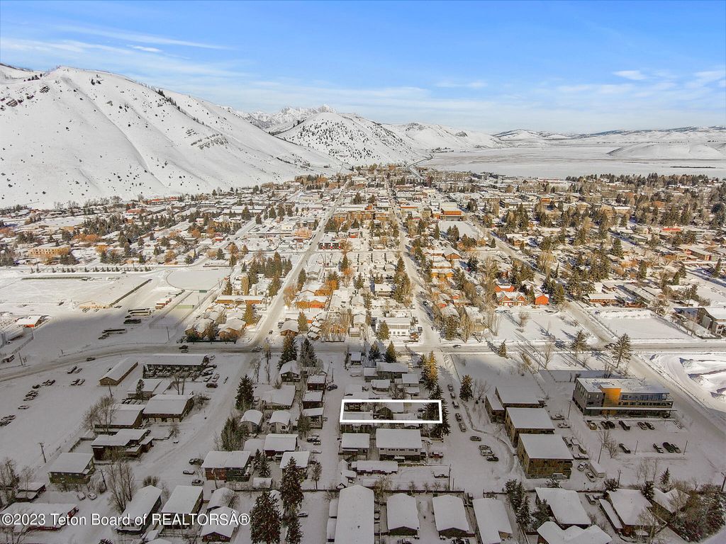 645 S GLENWOOD Street, Jackson, WY 83001 photo 7