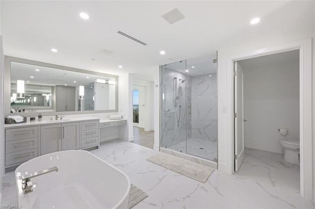 13935 Old Coast RD 1703, Naples, FL 34110