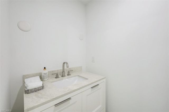 13935 Old Coast RD 1703, Naples, FL 34110