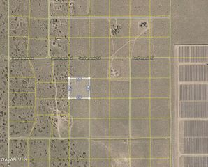 243rd St W, Rosamond, CA 93560