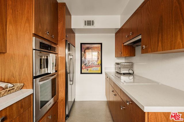 2260 N Cahuenga Boulevard 405, Los Angeles, CA 90068