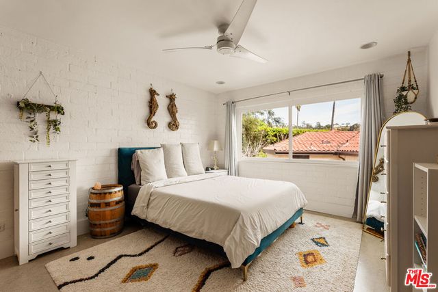 2260 N Cahuenga Boulevard 405, Los Angeles, CA 90068