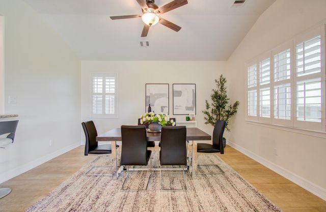 14018 Hawthorne Circle, Mont Belvieu, TX 77523