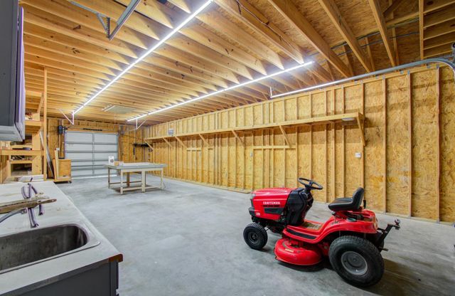 14018 Hawthorne Circle, Mont Belvieu, TX 77523