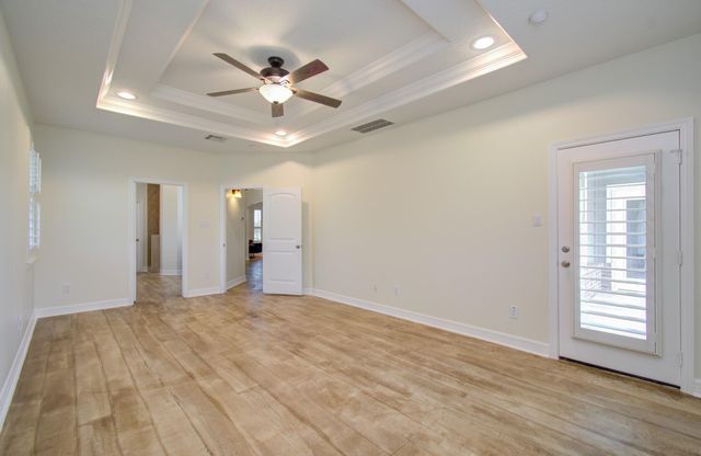 14018 Hawthorne Circle, Mont Belvieu, TX 77523