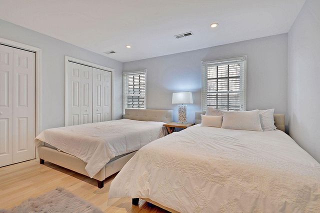 15 Horlbeck Alley 7, Charleston, SC 29401