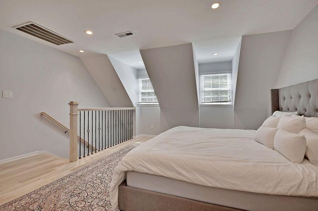 15 Horlbeck Alley 7, Charleston, SC 29401