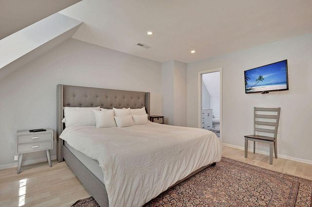 15 Horlbeck Alley 7, Charleston, SC 29401