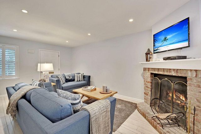 15 Horlbeck Alley 7, Charleston, SC 29401