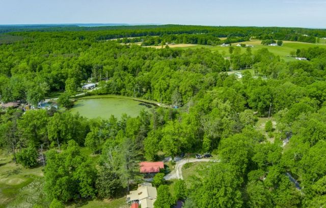 210 Kingwood Dr, Sparta, TN 38583