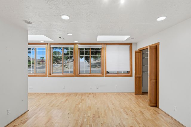 2312 Punta De Vista Drive NE, Albuquerque, NM 87112