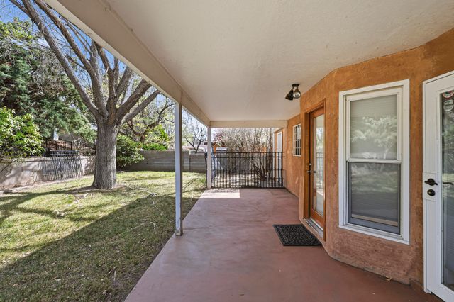 2312 Punta De Vista Drive NE, Albuquerque, NM 87112