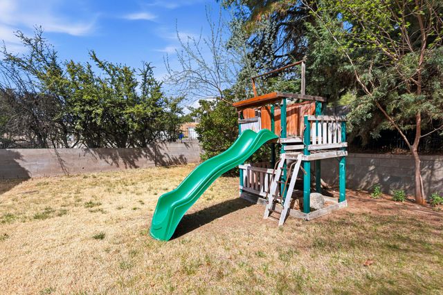 2312 Punta De Vista Drive NE, Albuquerque, NM 87112