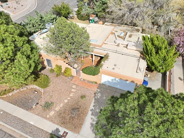 2312 Punta De Vista Drive NE, Albuquerque, NM 87112