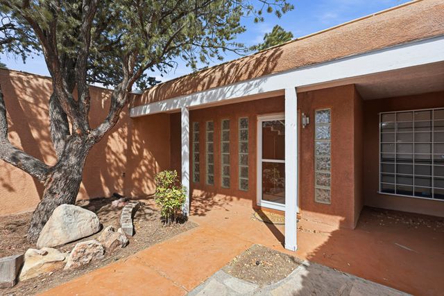 2312 Punta De Vista Drive NE, Albuquerque, NM 87112