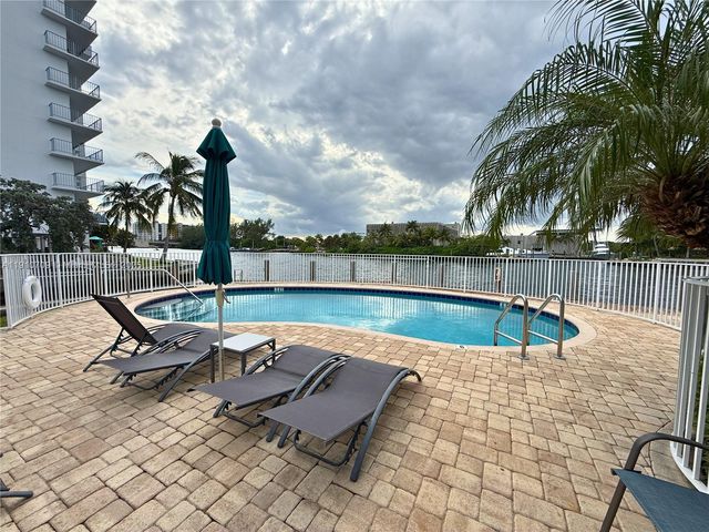 1705 N Riverside Dr 1, Pompano Beach, FL 33062