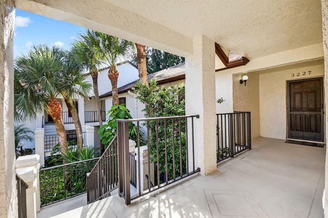 3227 Perimeter Drive, Greenacres, FL 33467