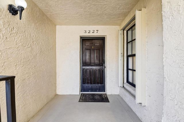 3227 Perimeter Drive, Greenacres, FL 33467