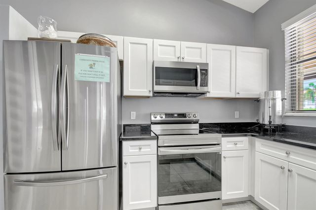 3227 Perimeter Drive, Greenacres, FL 33467