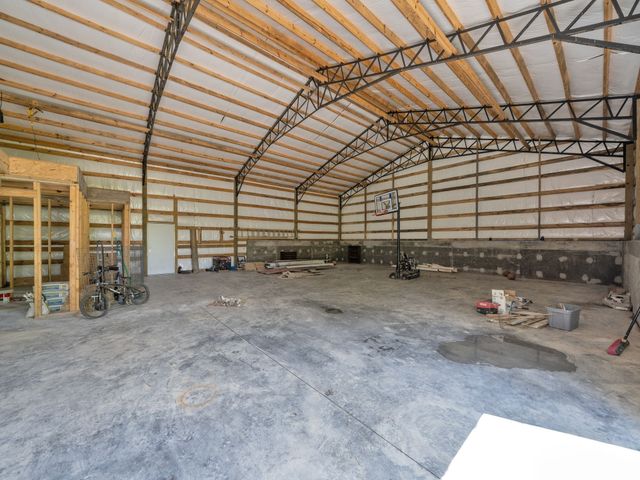 509 Iron Hill Rd, Burns, TN 37029