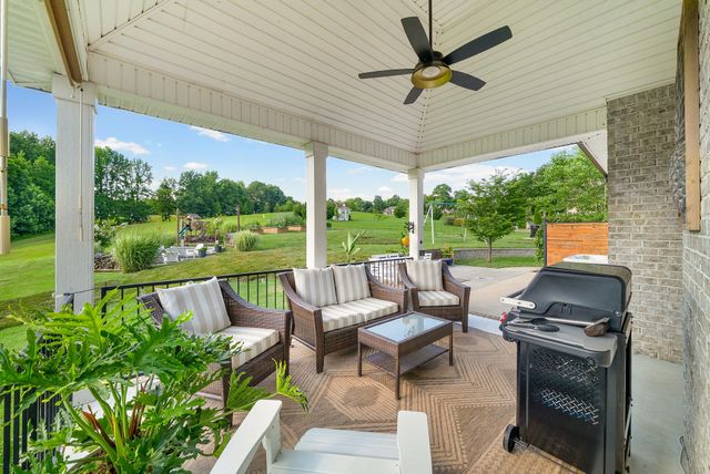 332 Brigg Drive, Clarksville, TN 37043