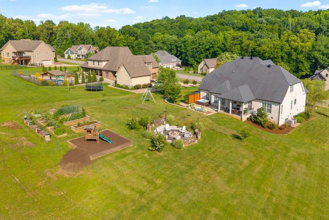 332 Brigg Drive, Clarksville, TN 37043