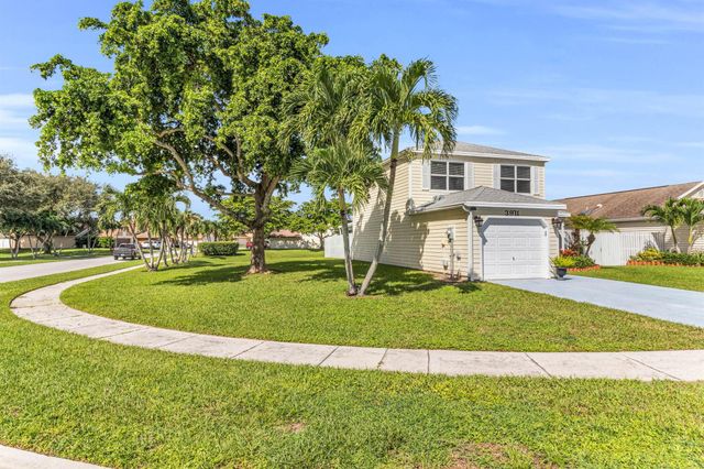 3911 Circle Lake Dr Drive, West Palm Beach, FL 33417