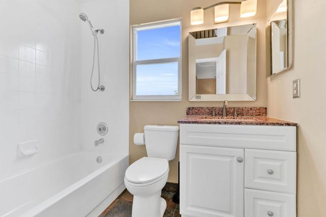 3911 Circle Lake Dr Drive, West Palm Beach, FL 33417