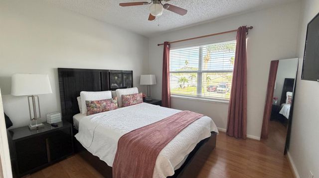 3911 Circle Lake Dr Drive, West Palm Beach, FL 33417