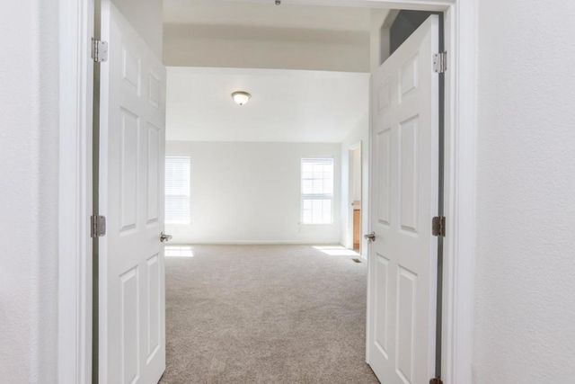 471 Mill Pond Drive, San Jose, CA 95125