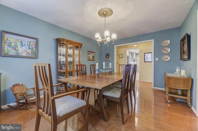 6 SPARROW CT, Ewing, NJ 08638