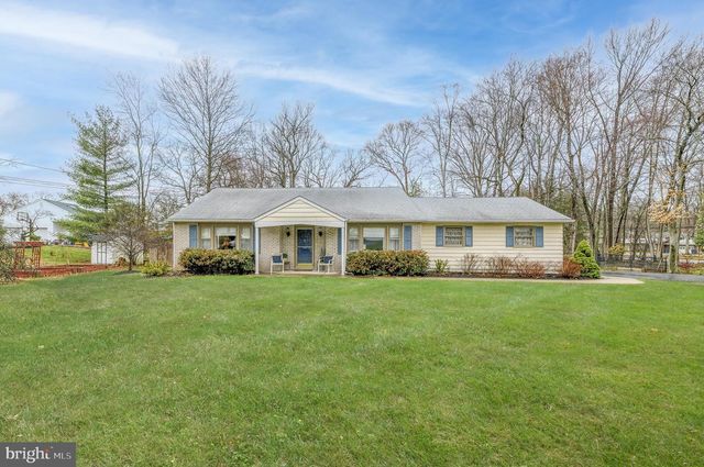 6 SPARROW CT, Ewing, NJ 08638