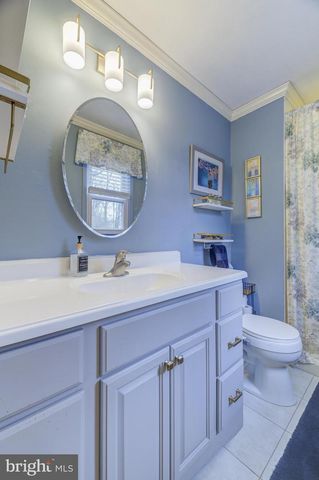 6 SPARROW CT, Ewing, NJ 08638