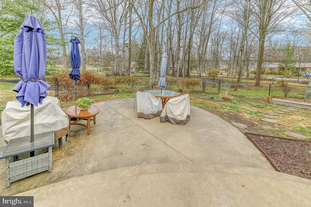 6 SPARROW CT, Ewing, NJ 08638